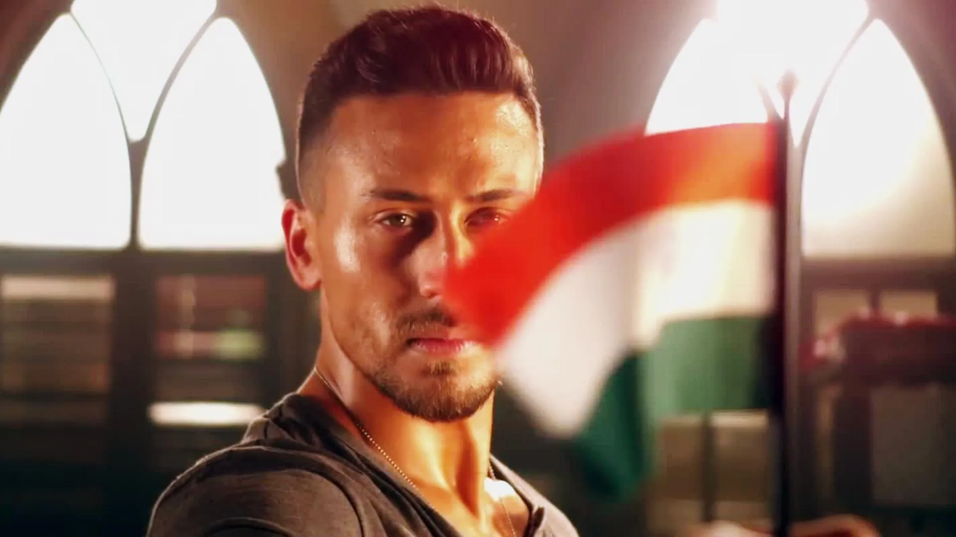 img/705_tiger-shroffs-baaghi-2-beard-a-style-deep-dive.webp