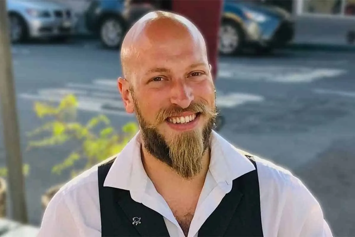 medium length beard styles 2024