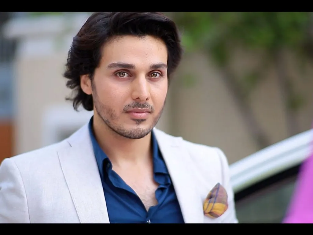 Ahsan Khan clean shaven 2024