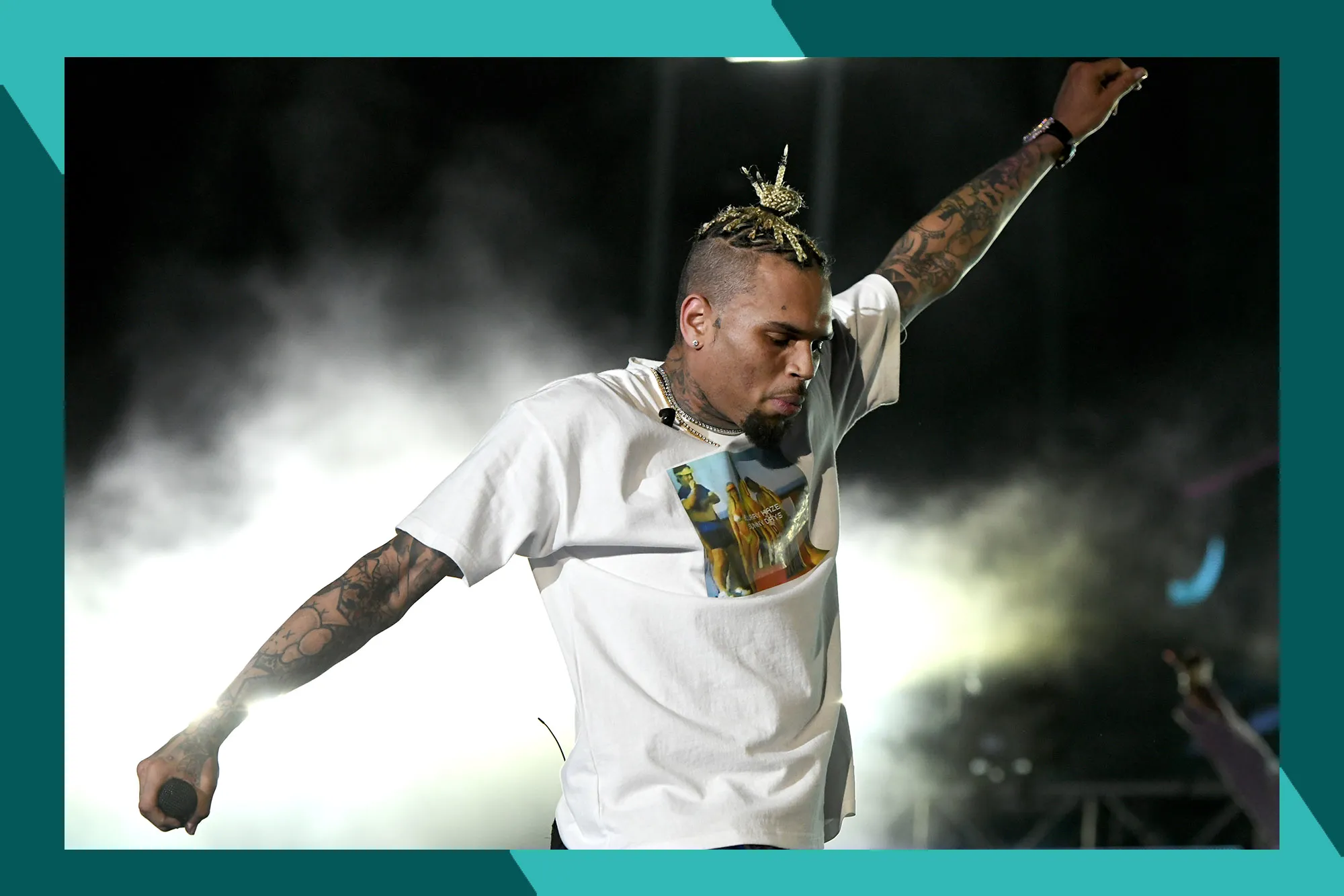 Chris Brown goatee 2024