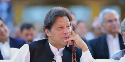 img/826_imran-khans-beard-a-style-icons-facial-hair.webp