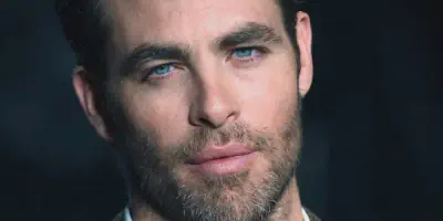 img/836_unlocking-the-perfect-stubble-beard-a-mans-guide.webp